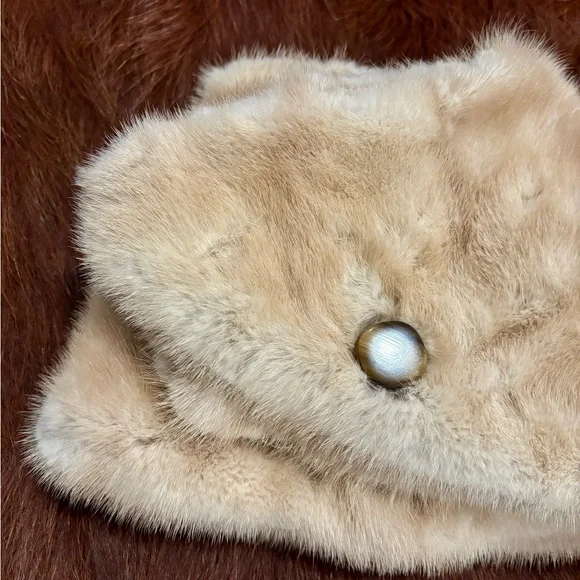 SOLD Elegant Mink Women's Collar Stole Scarf - Picture 9 of 10